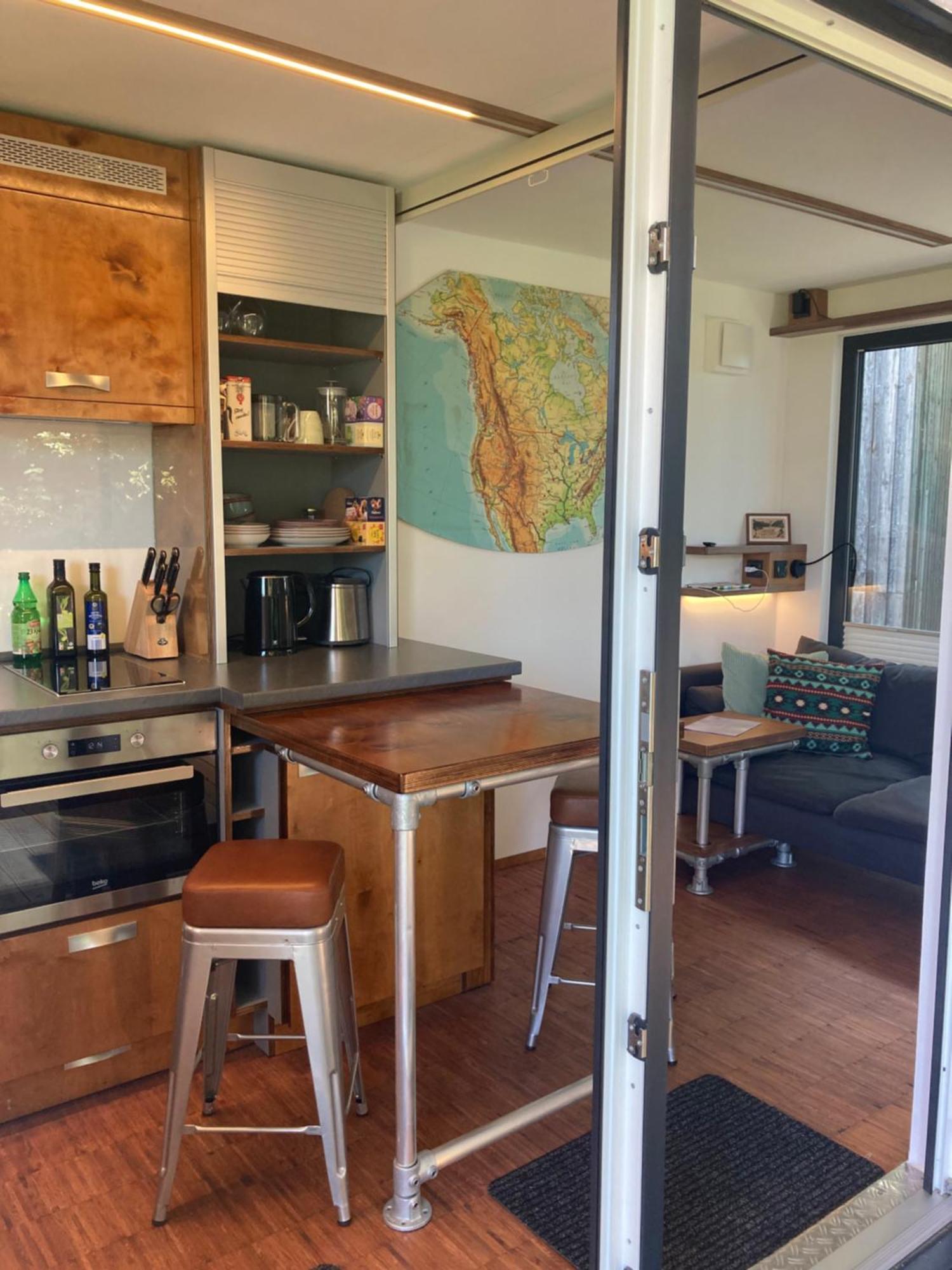 Tiny House Im Seecontainer Mit Parkplatz, Glasfaser, Netflix, Veranda Und Gehobener Ausstattung Coburg Exterior photo